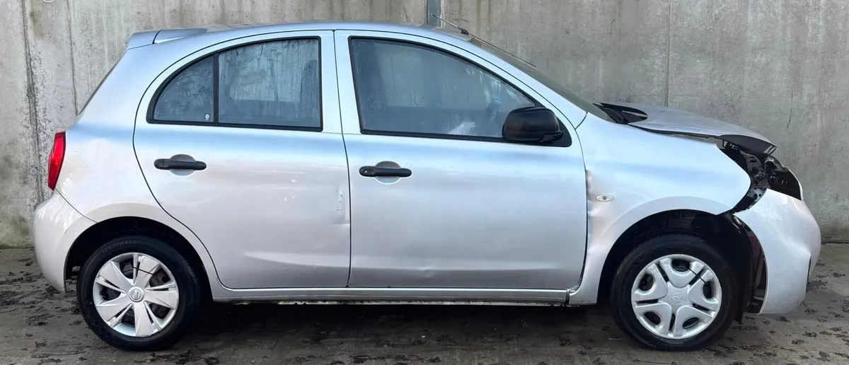 2015 Nissan Micra for parts - Image 3