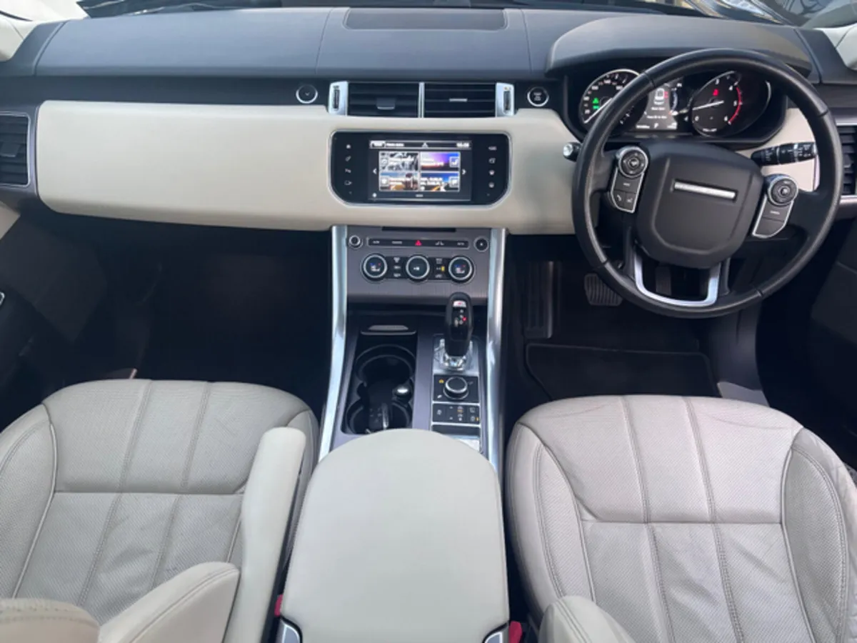 LAND ROVER RANGE ROVER SPORT 3.0 SDV RR SDV6 HSE - Image 2