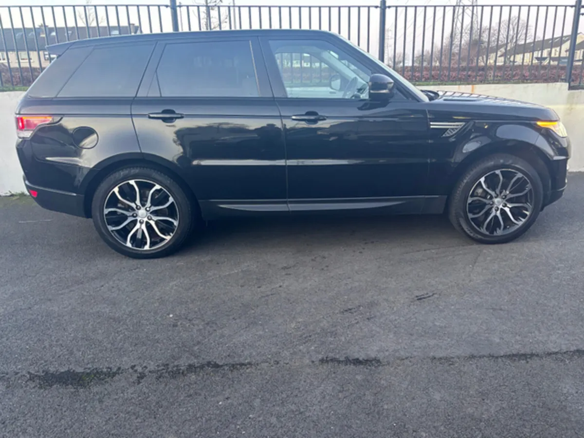LAND ROVER RANGE ROVER SPORT 3.0 SDV RR SDV6 HSE - Image 3