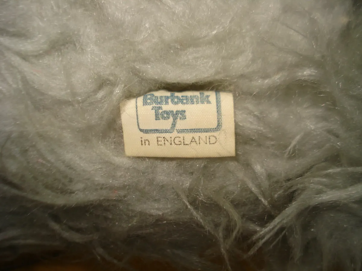 VINTAGE 1970s  TV WOMBLE CUDDLY TOY & 1991 ANNUAL. - Image 4