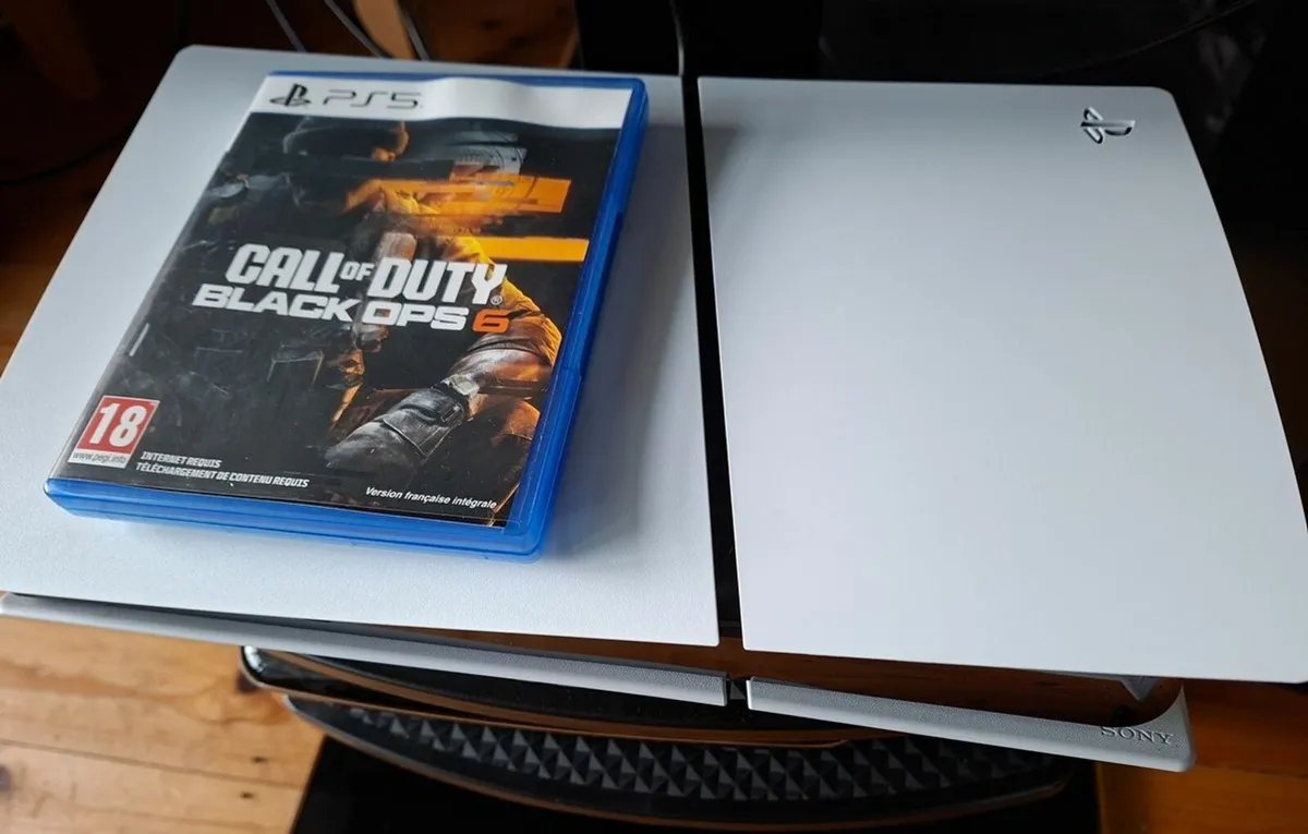 PS5 Christmas Bundle - Image 2