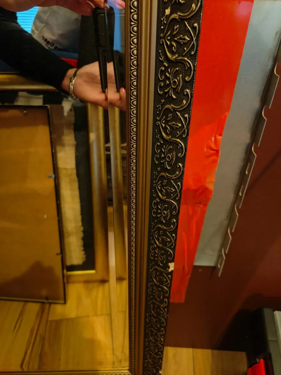 Gilt Mirror - Image 1