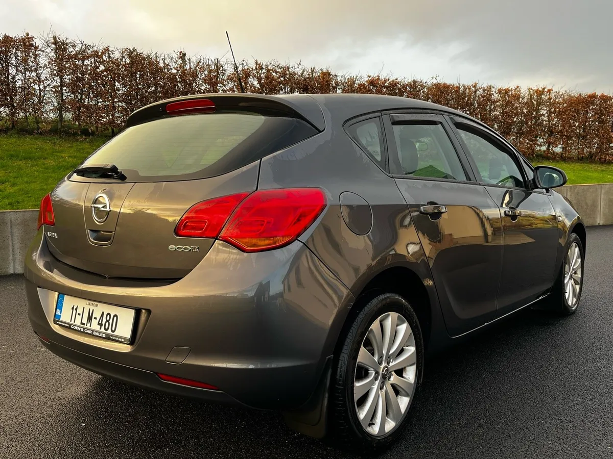 Opel Astra - Image 4