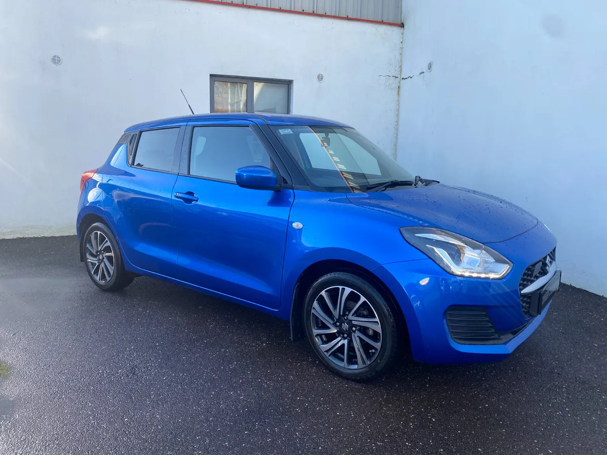 Suzuki Swift 2022 - Image 1