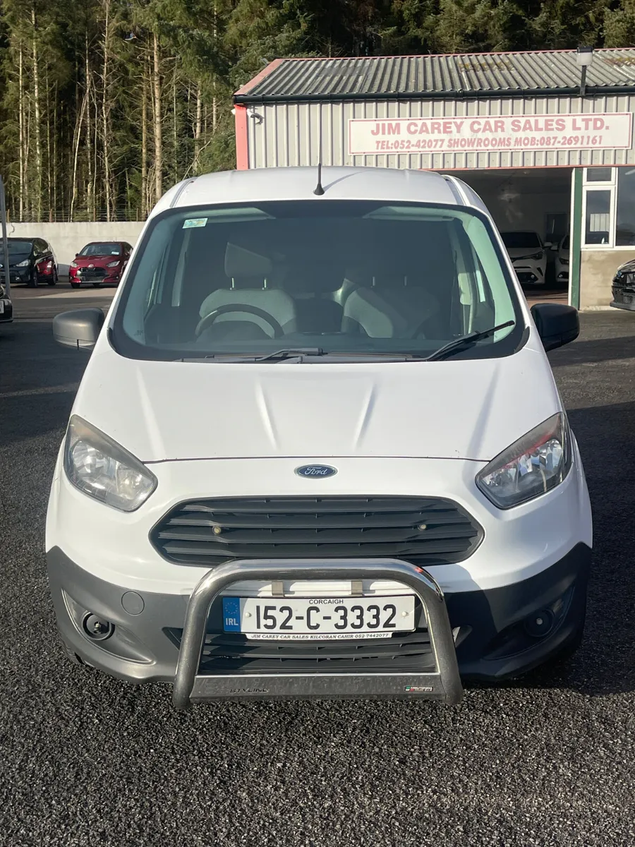Ford Transit Courier 2015 - Image 2