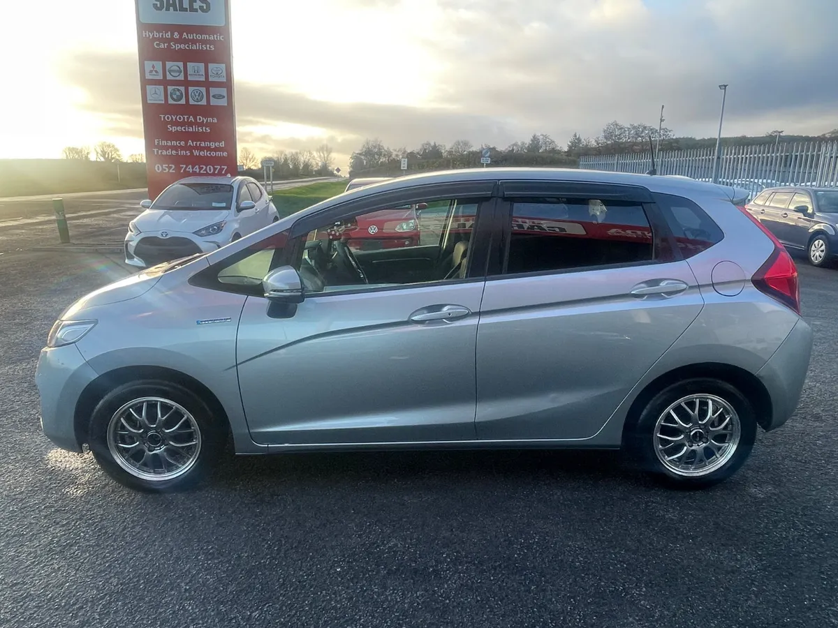 Honda Fit 2015 - Image 4