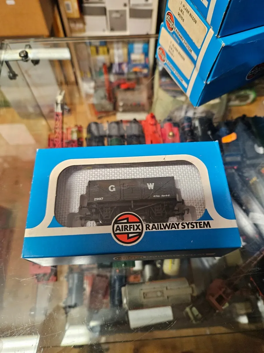 Hornby Airfix OO Gauge Wagon