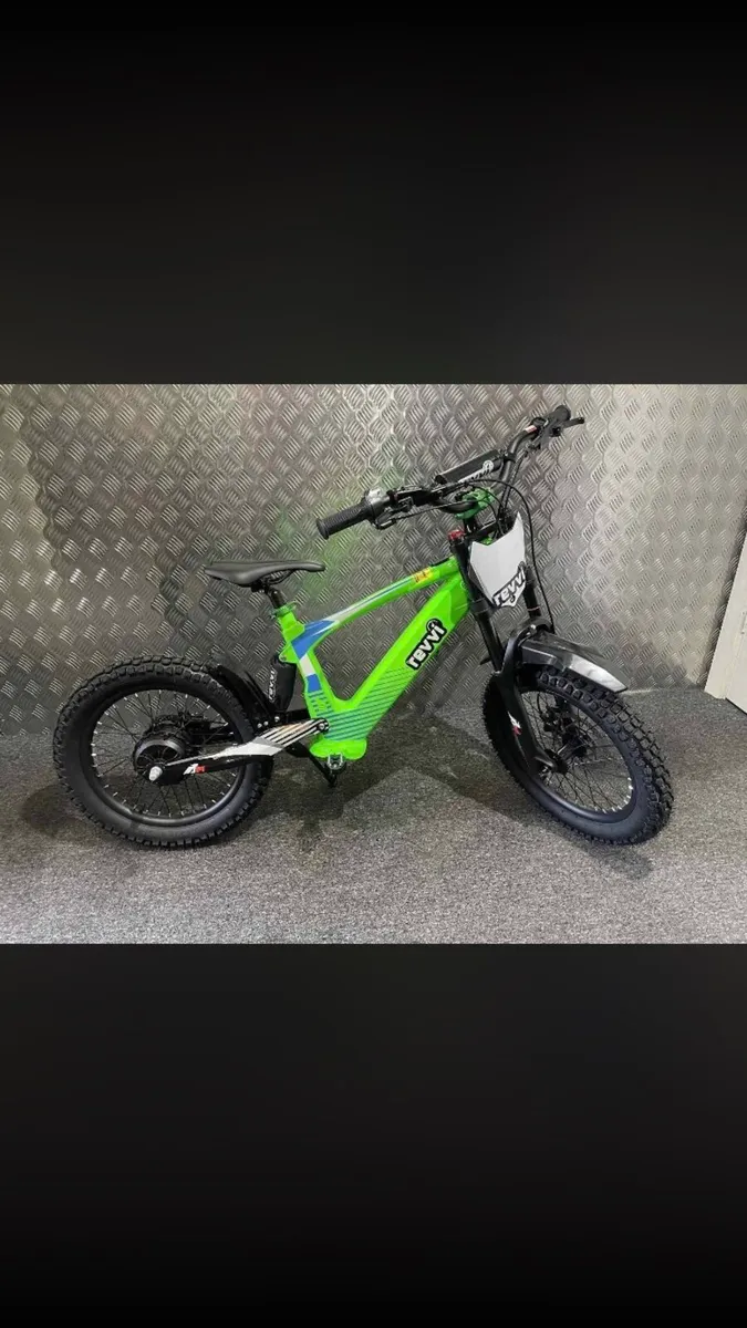 Revvi 18 inch - Image 1