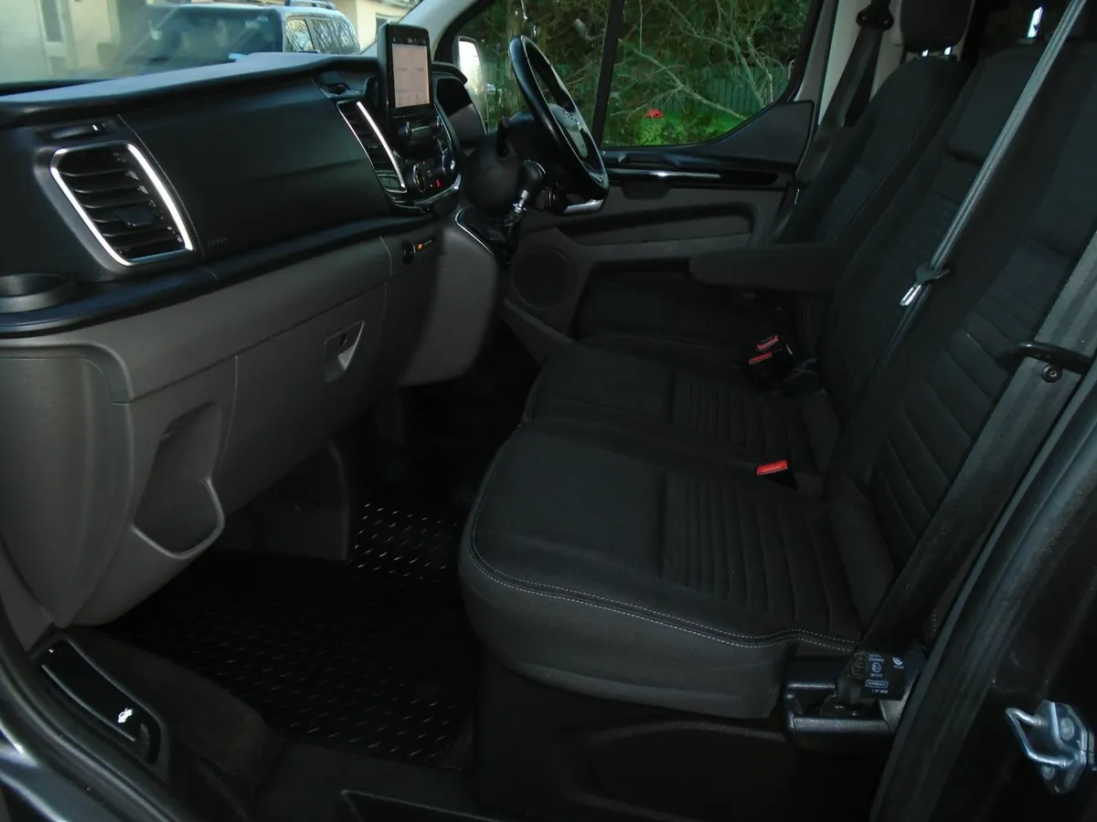 2022 Ford Transit Custom DCIV LWB LIMITED 130HP. - Image 4