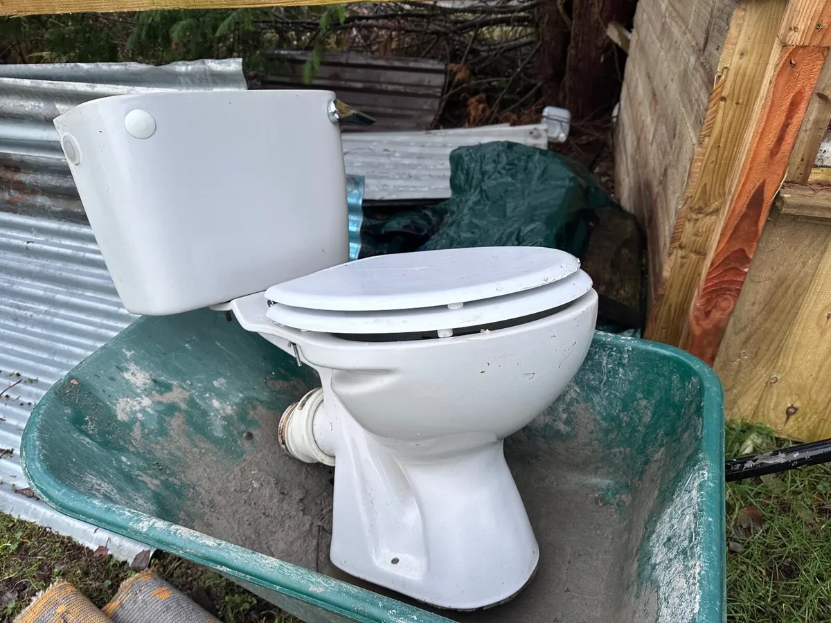 Toilet - Image 1