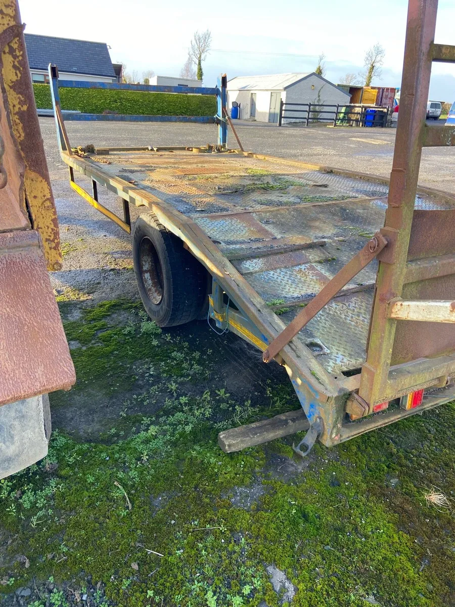 Low loader - Image 2