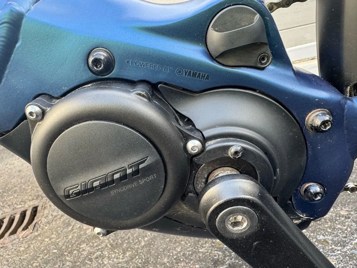 GIANT Explore E+2 electric Bicycle - Image 4