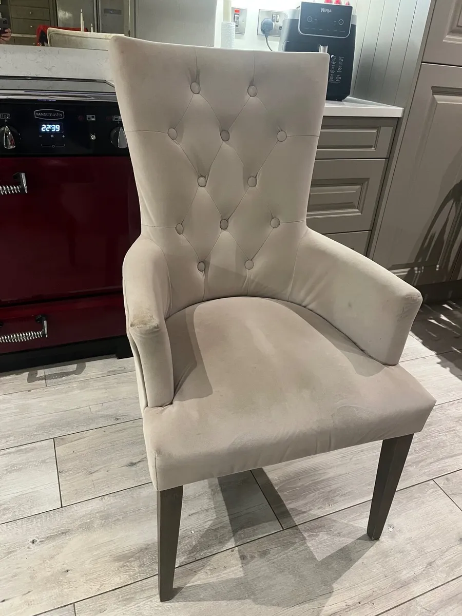 8 Dining Room Chairs for sale - Image 1