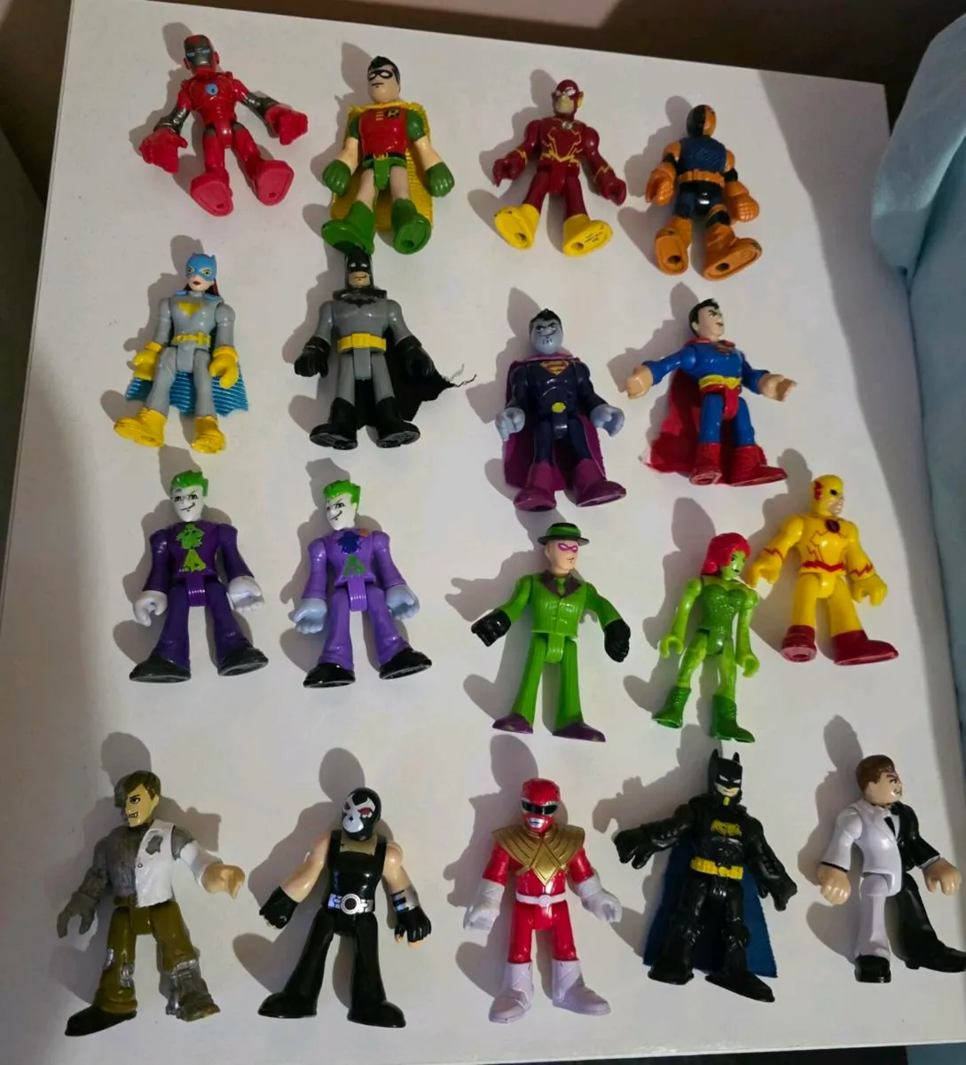 Action figures & cars - Image 3