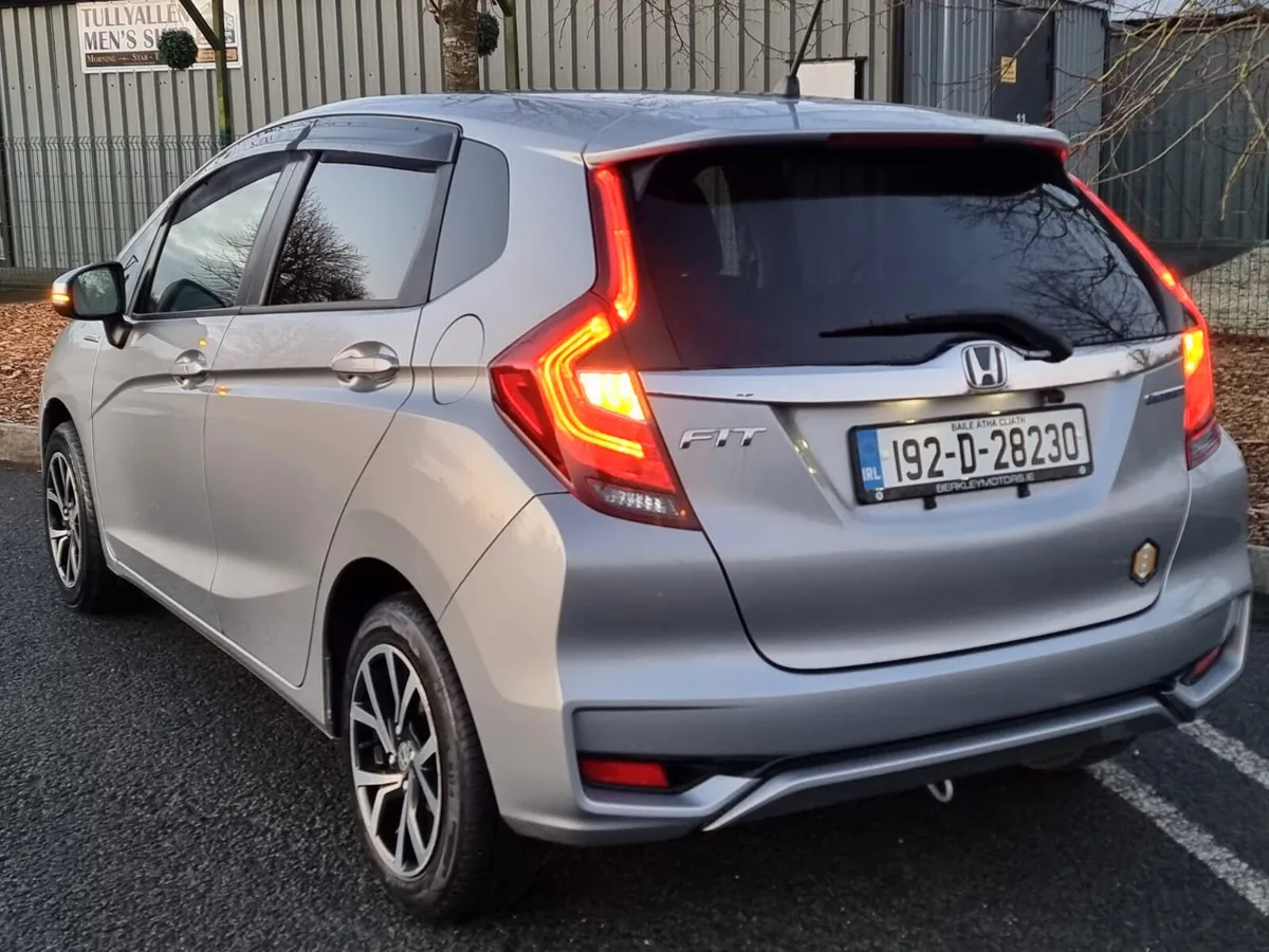 2019 HONDA FIT HYBRID AUTOMATIC LOW MILES €13,555 - Image 1