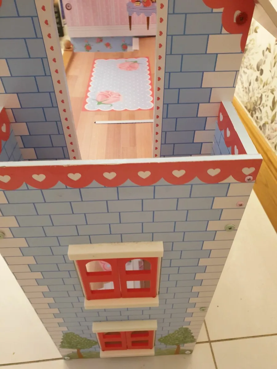 Doll's House - Image 2