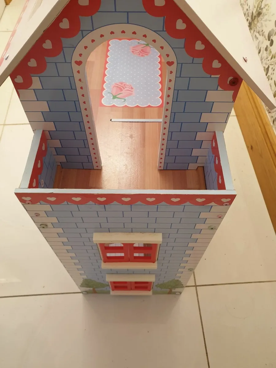Doll's House - Image 4