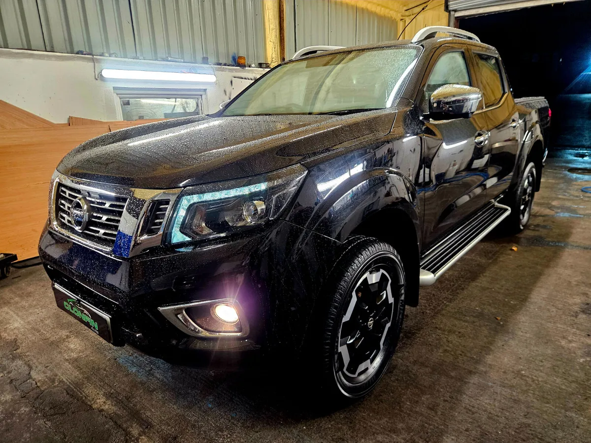2021 NISSAN NAVARA TEKNA MODEL AUTOMATIC NP300 2.3 - Image 2