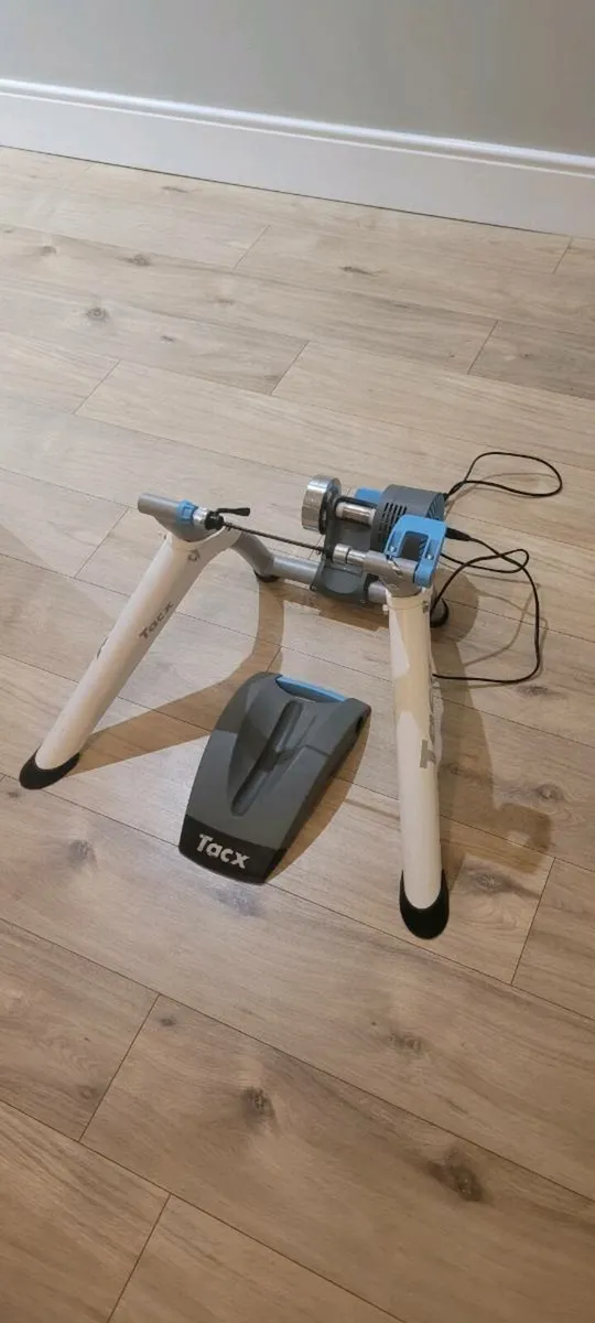 Tacx Flow Smart Trainer - Image 2