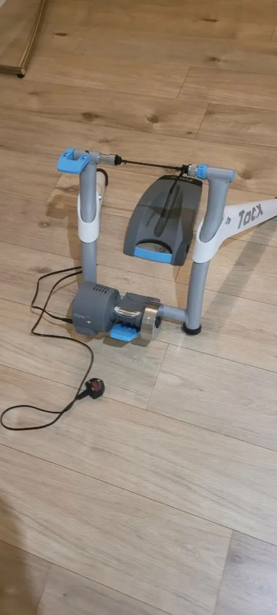 Tacx Flow Smart Trainer - Image 3