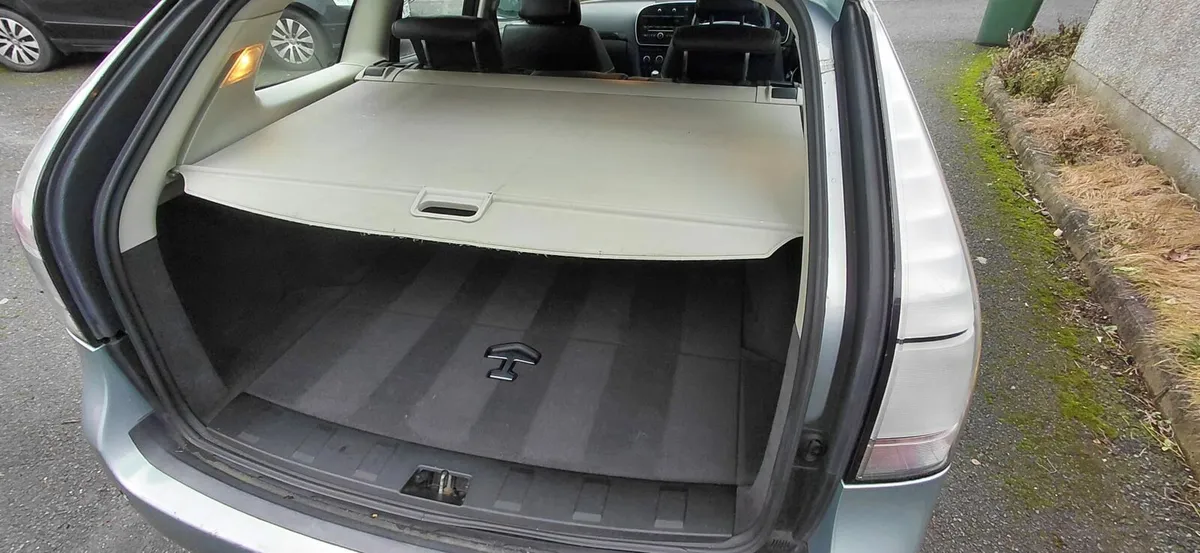 Saab 93 Aero Sportwagon - Image 3