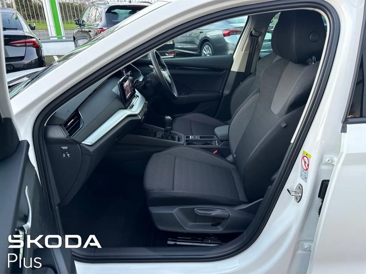Skoda Octavia Selection 1.5TSI 115HP - Image 4