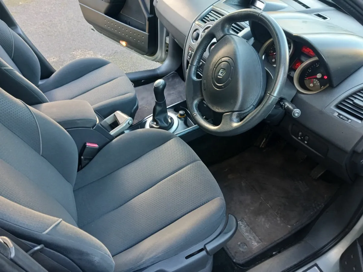 Renault Megane 2003 - Image 1