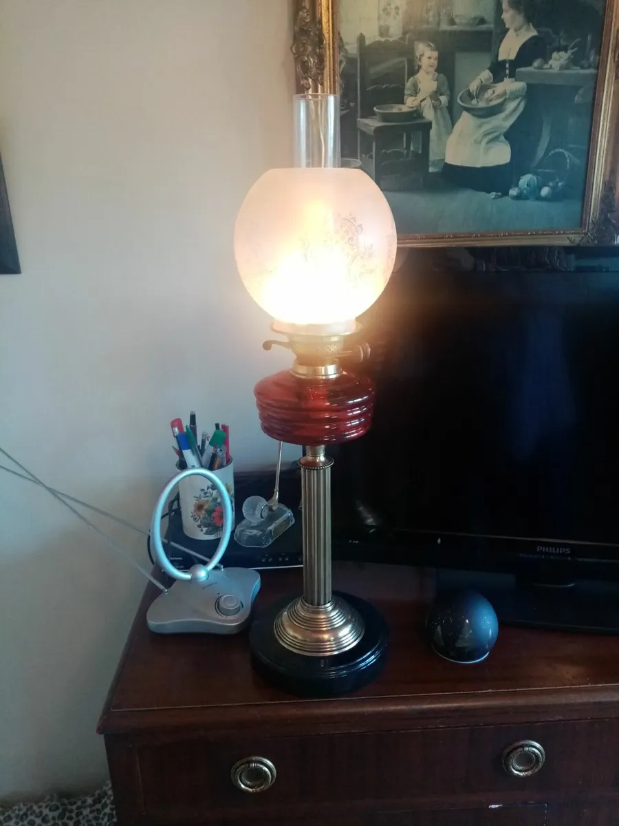 Victorian Oil Lamp - Image 3