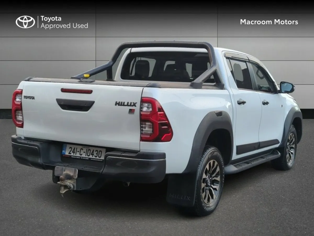 Toyota Hilux - Image 2