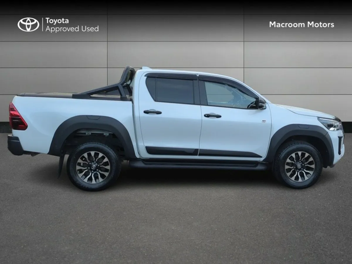 Toyota Hilux - Image 3