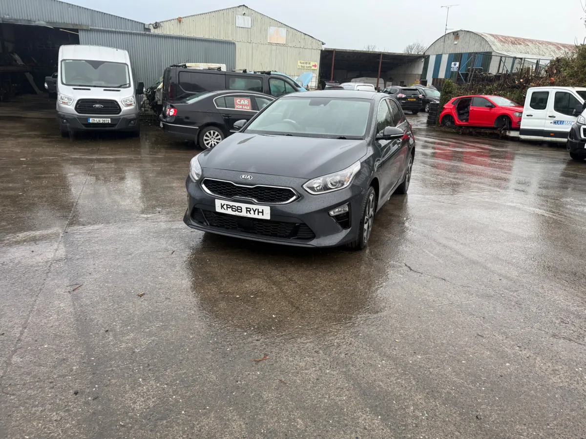 2018 KIA CEED 3  1.6  CRDI  ISG - Image 2
