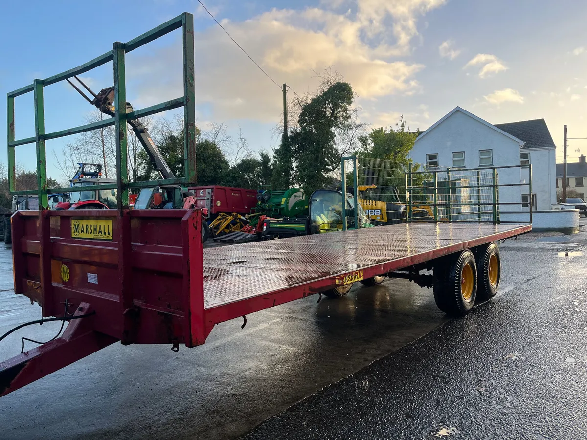 25ft marshal trailer - Image 1