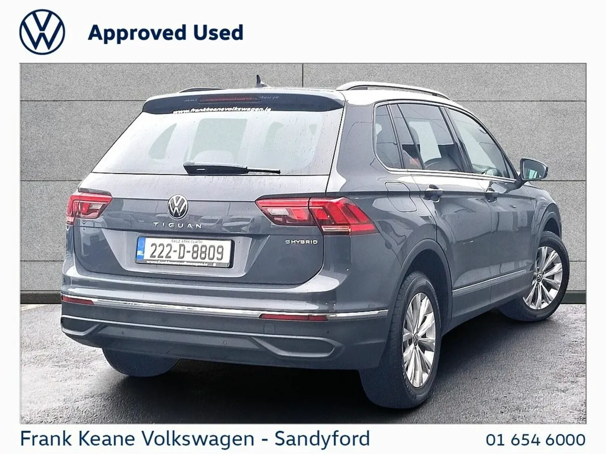 Volkswagen Tiguan *Life* 1.4TSI PHEV 245HP  AUTO @ - Image 3