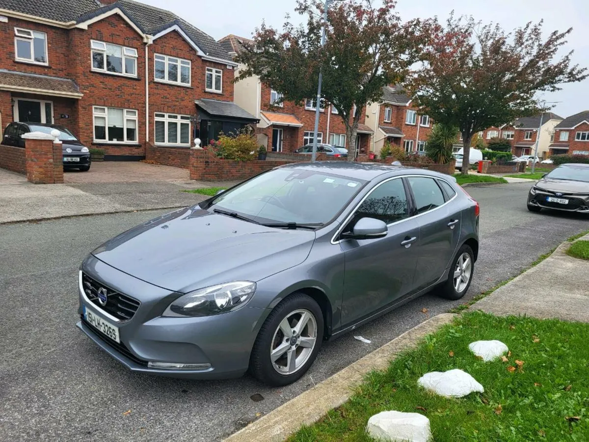 Volvo 1.6 V40. D2 Se 115bhp - Image 3