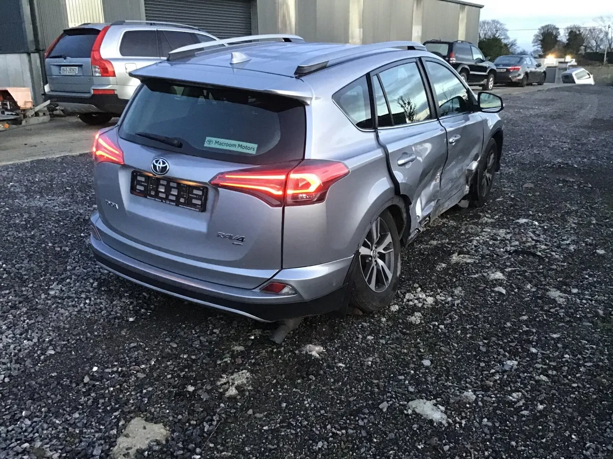 181 Toyota Rav diesel - Image 3