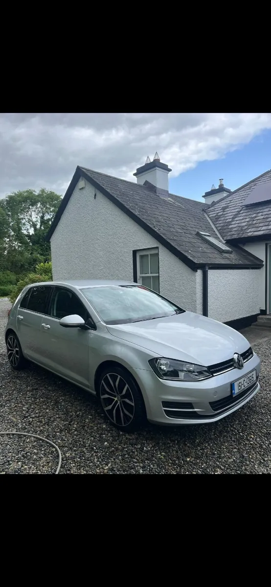 Volkswagen Golf 2015 - Image 1