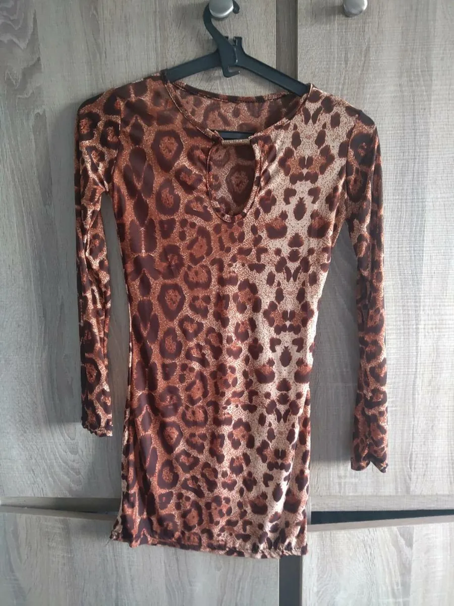 Leo animal print top size fits Xs s small m - Image 2