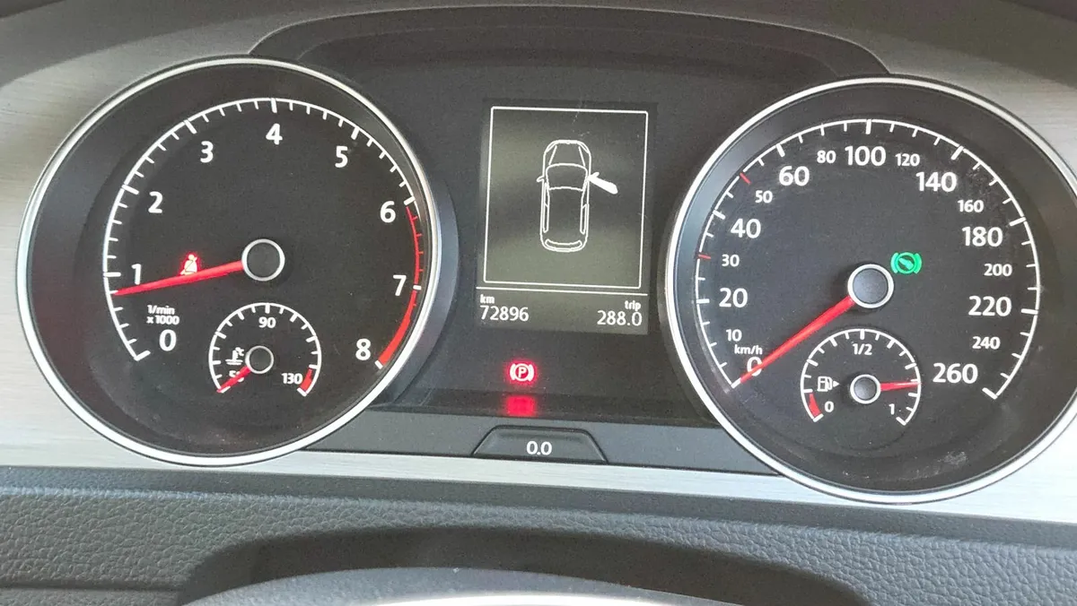 2015 VW Golf | Max Spec|Sunroof| New NCT| 65K only - Image 4