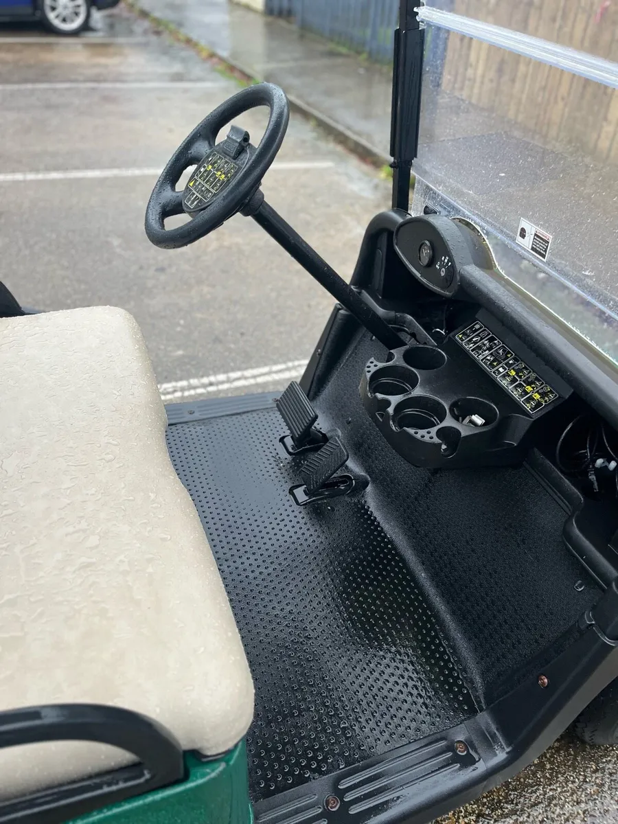 Golf buggy - Image 4