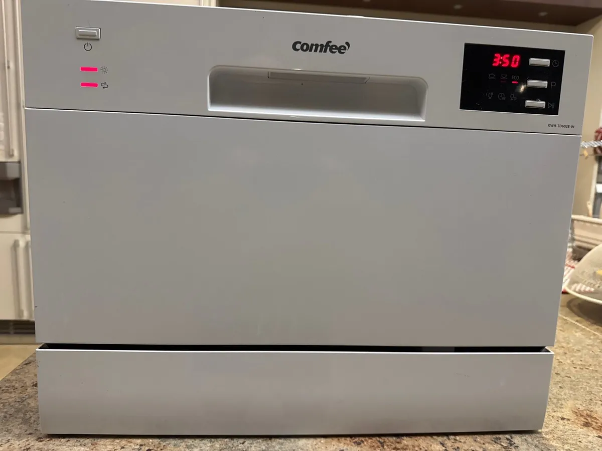 Comfee table top dishwasher - Image 1