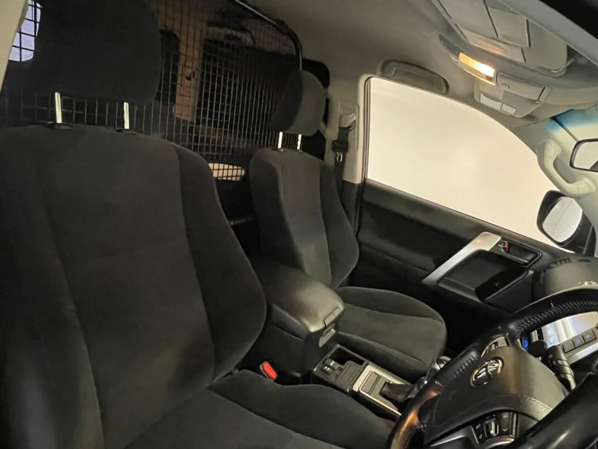 Toyota Land Cruiser LAND CRU LC LWB GX 4DR AUTO CO - Image 4