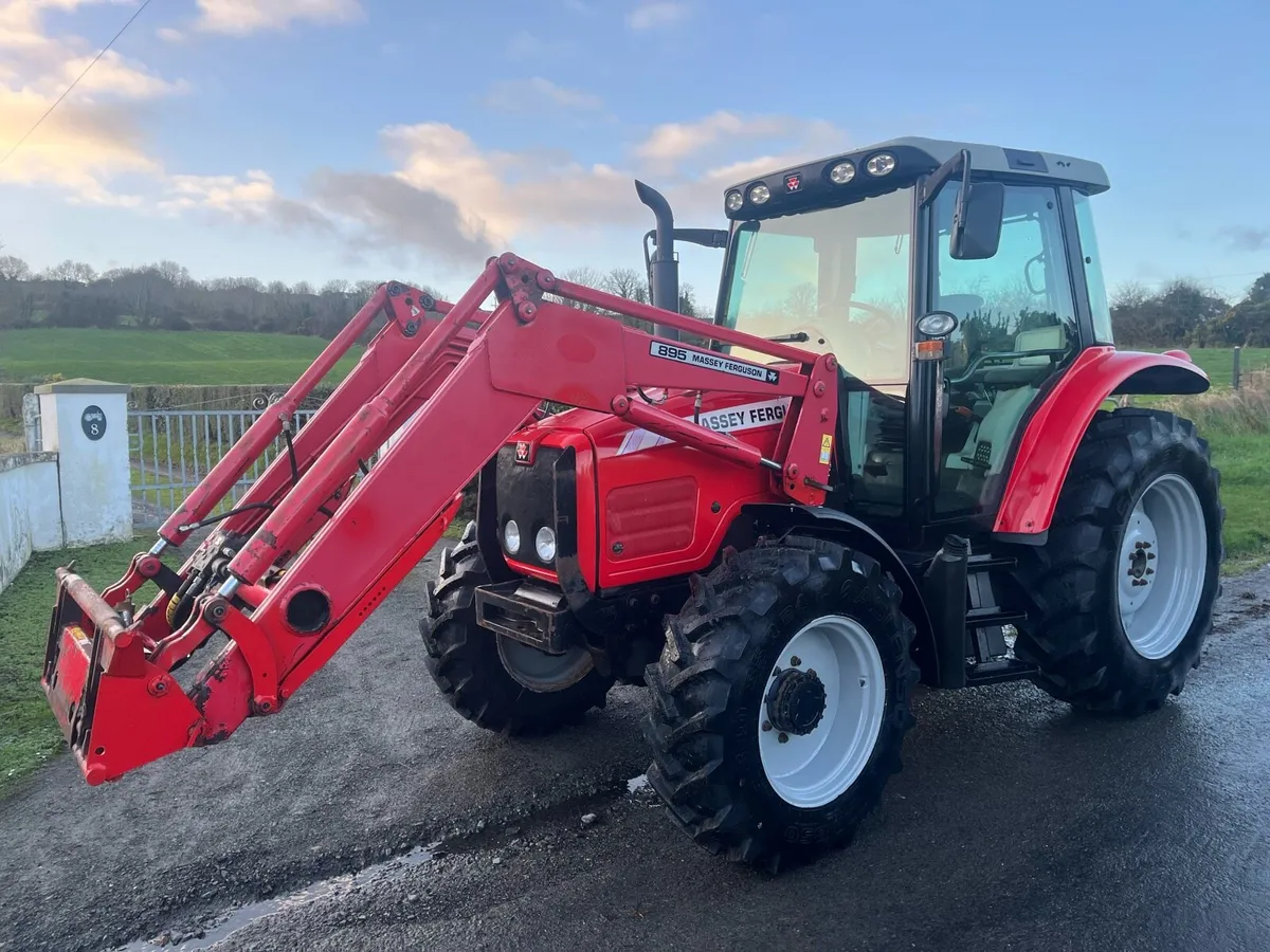 Massey Ferguson 6455 - Image 2
