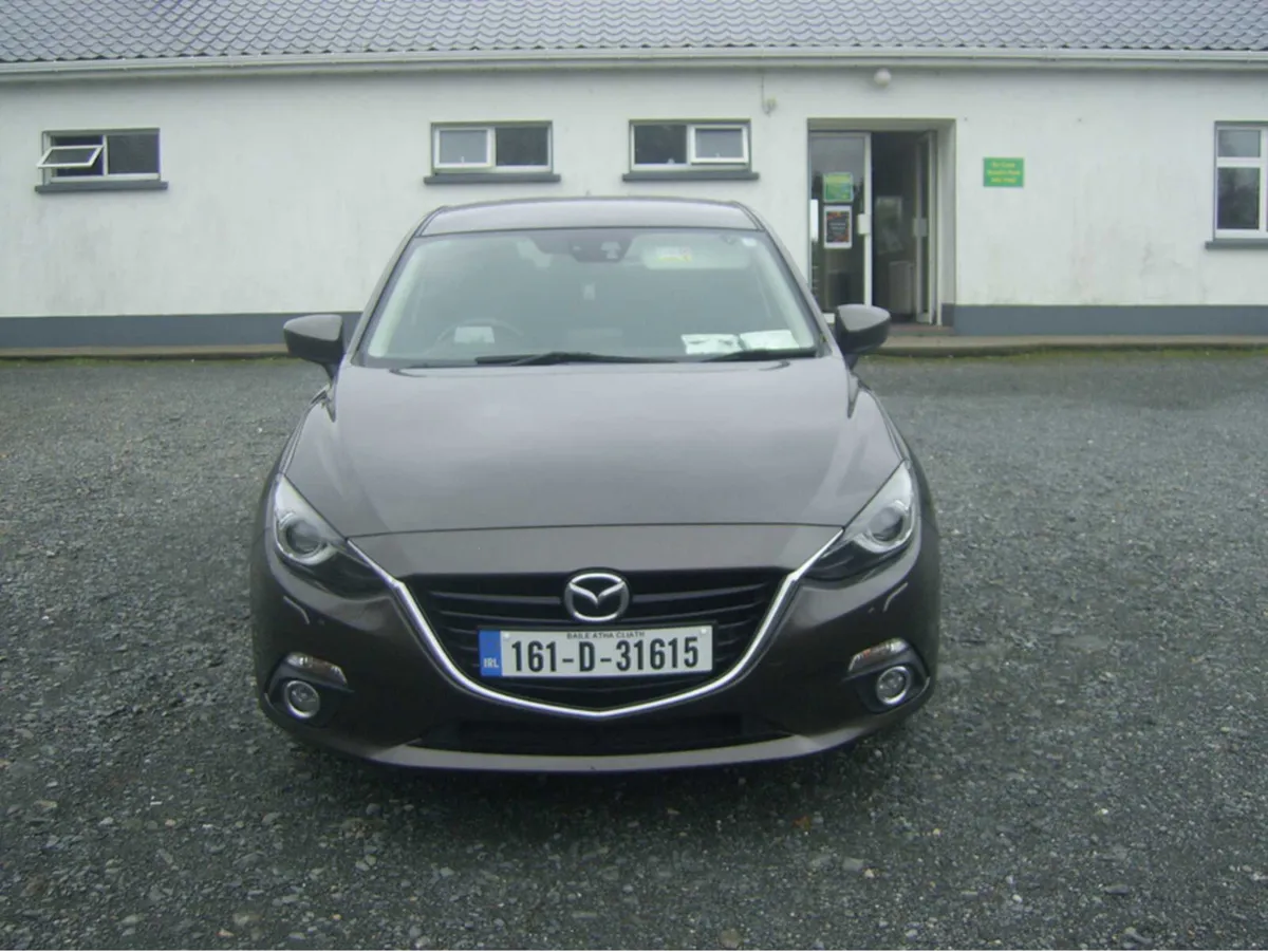 Mazda Mazda3 1.5 D 105PS GT IPM 4DR - Image 1