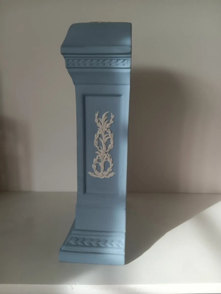 Wedgewood blue jasper millennium clock - Image 3