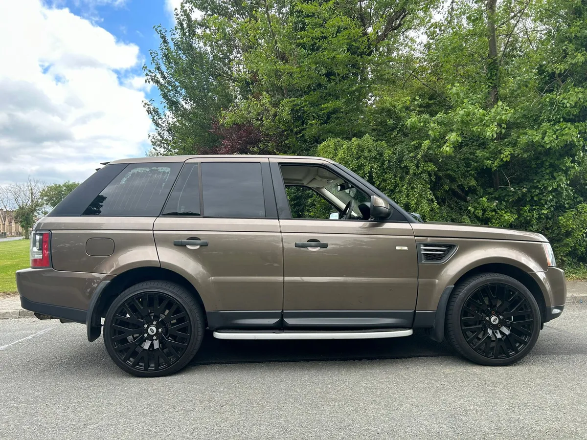 Land Rover Range Rover Sport 2011 - Image 2