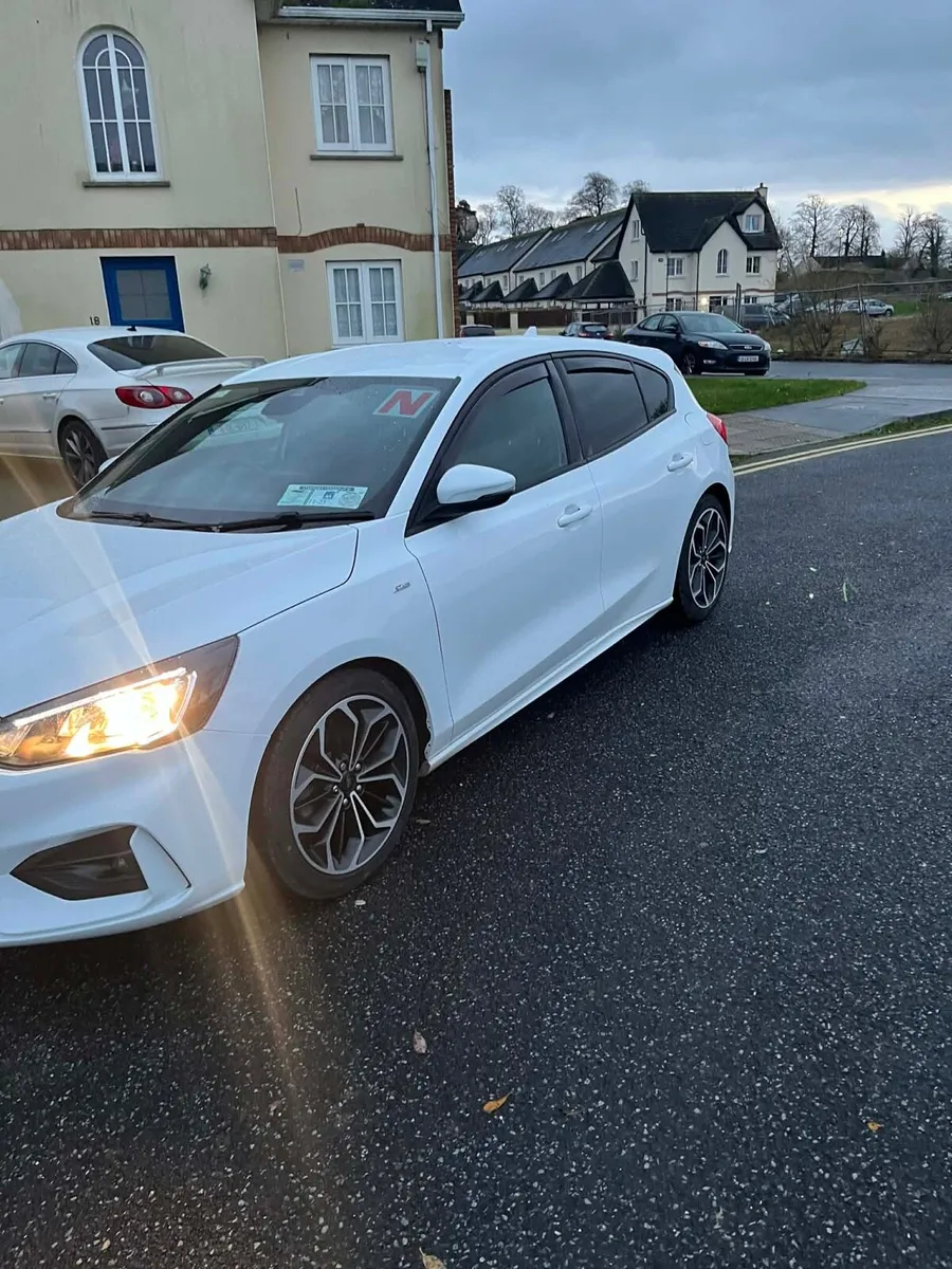 2019 ford focus st line immaculate condition - Image 2