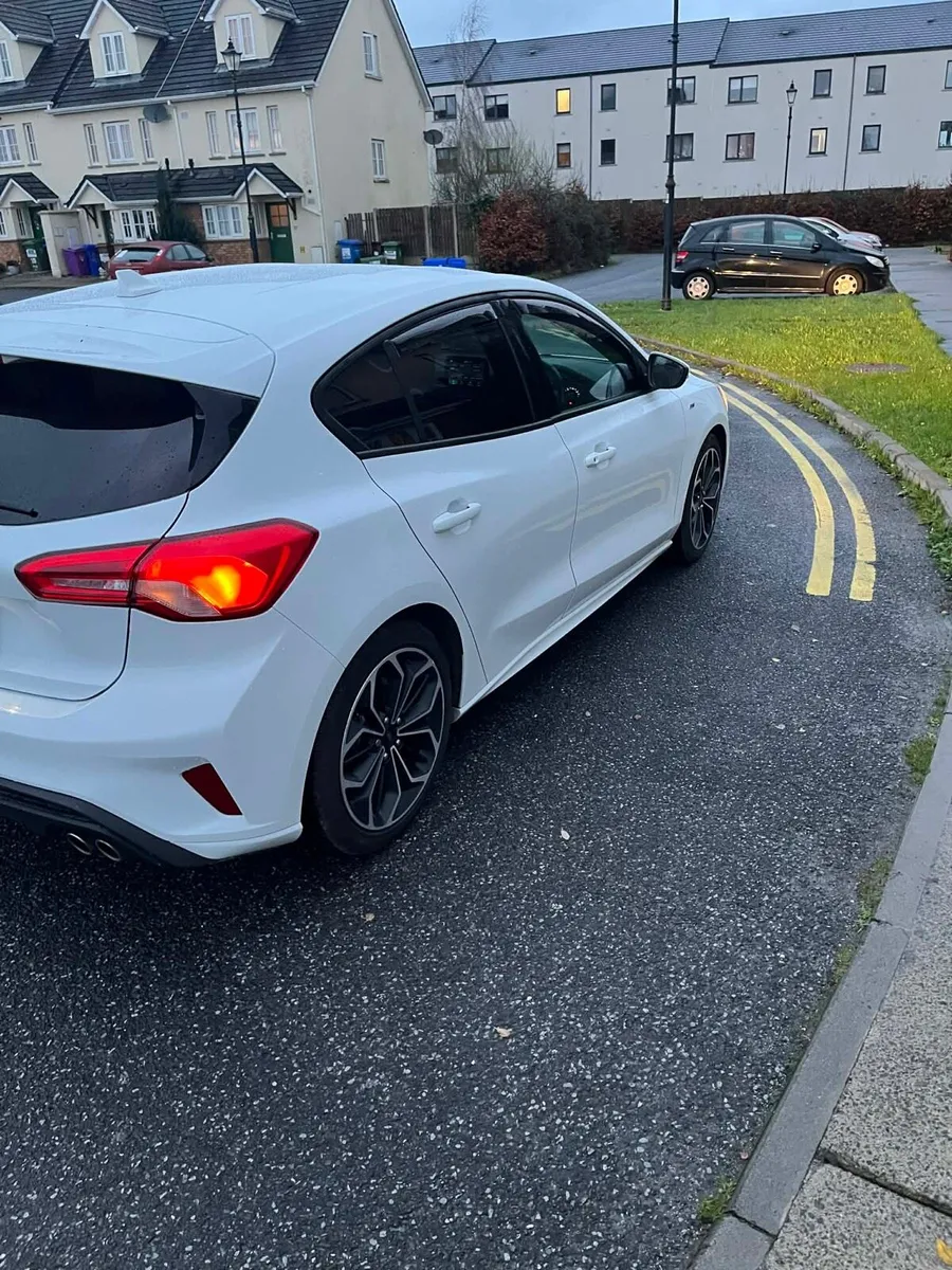 2019 ford focus st line immaculate condition - Image 3