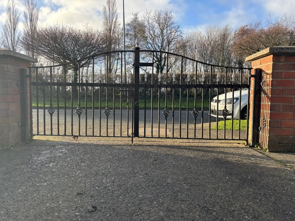 Driveway Gates - Image 2