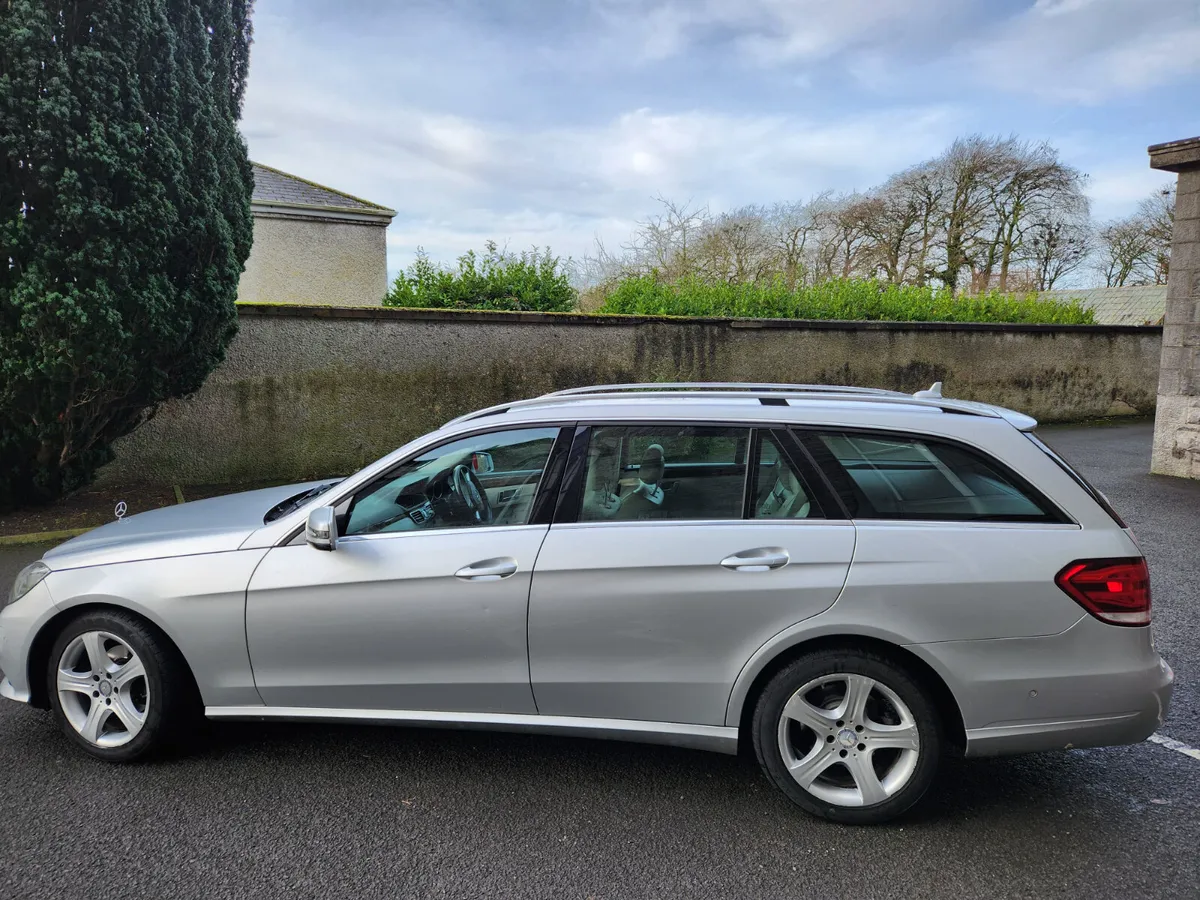 Mercedes-Benz E-Class 2015 - Image 2