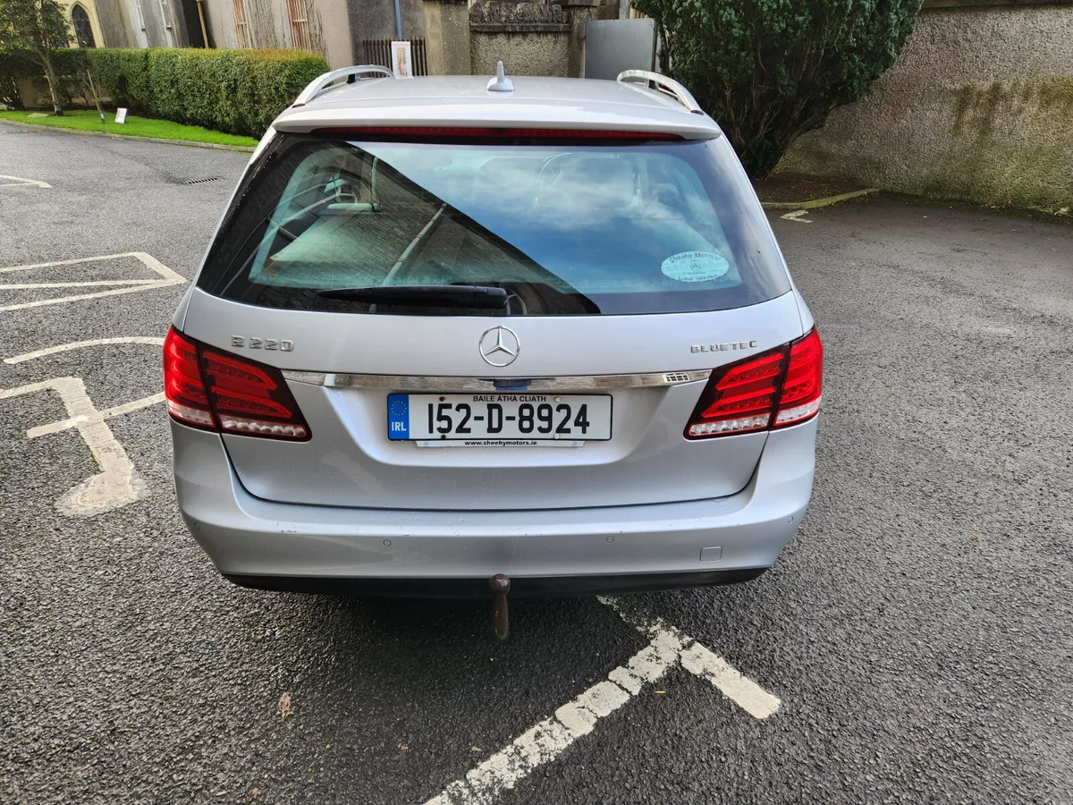 Mercedes-Benz E-Class 2015 - Image 4